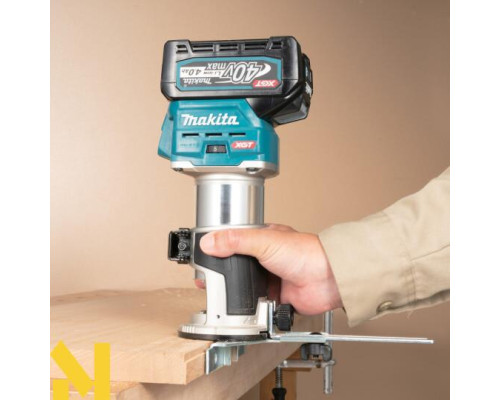 Фрезер акумуляторний Makita RT001GZ17 (без АКБ та ЗП)