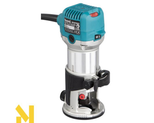 Фрезер MAKITA RT0702C