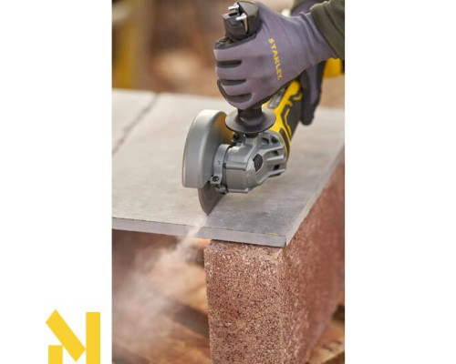 Болгарка (кутова шліфмашина) акумуляторна STANLEY FATMAX SFMCG700B (без АКБ та ЗП)