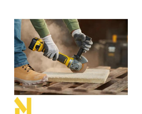 Болгарка (кутова шліфмашина) акумуляторна безщіткова STANLEY FATMAX SFMCG700M2K