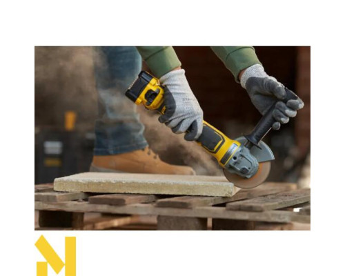 Болгарка (кутова шліфмашина) акумуляторна безщіткова STANLEY FATMAX SFMCG700M2K