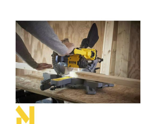 Пила торцювальна акумуляторна STANLEY FATMAX SFMCS701M1