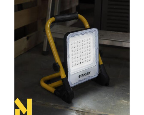 Прожектор STANLEY SXLS37177E
