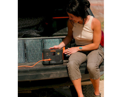 Портативна зарядна станція Jackery EXPLORER 300 Plus 288WH (288 Вт·ч / 300 Вт)